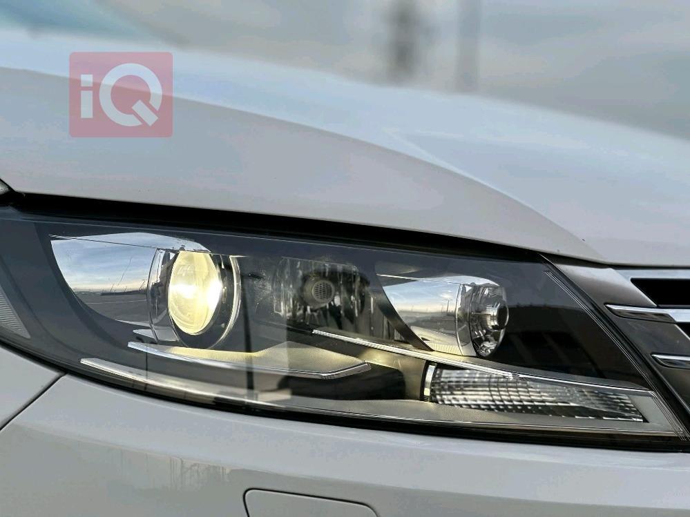 فولكسفاغن باسات